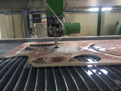 Máy cắt tia nước 3 trục